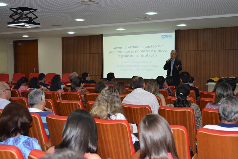 Abertura do curso aconteceu nesta quarta-feira, no auditório da Sefaz (Foto: Assessoria CGE)