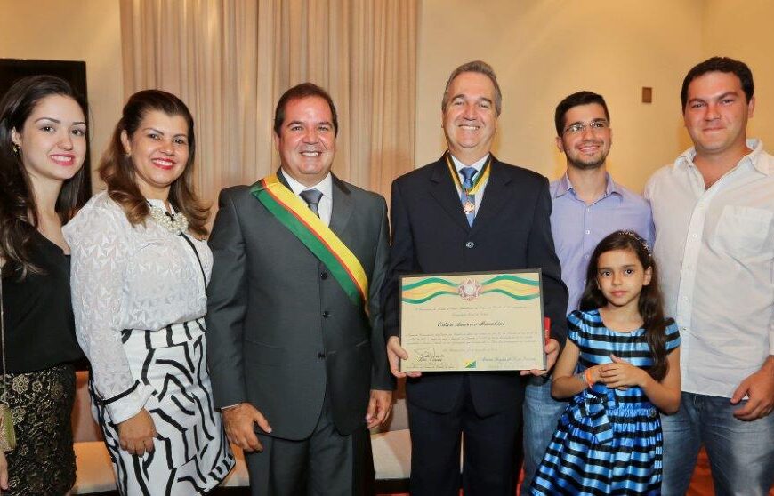 Controlador-Geral do Estado recebe Comenda em noite de Honraria no Palácio Rio Branco