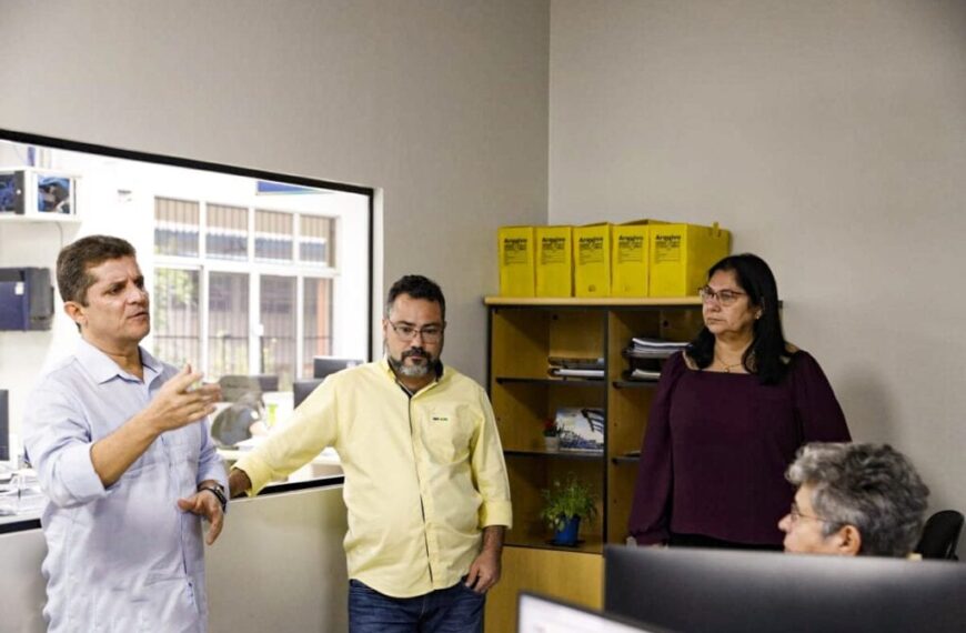 Deracre apresenta ações do setor de controle interno ao controlador-geral do Estado